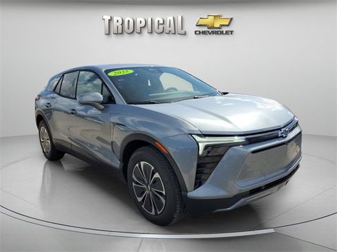 New 2025 Chevrolet Blazer EV LT image 7