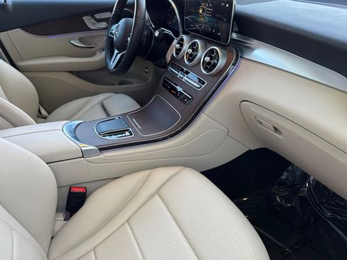Certified 2022 Mercedes-Benz GLC 300 w/ Premium Package Lite image 16