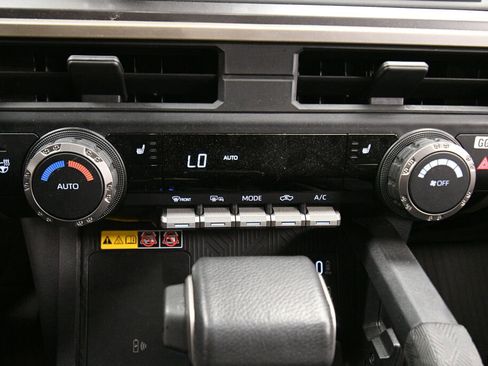 Used 2024 Toyota Tacoma SR5 image 15