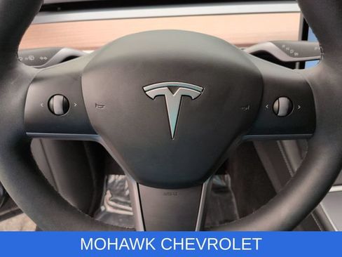 Used 2023 Tesla Model Y Long Range AWD/4WD image 12