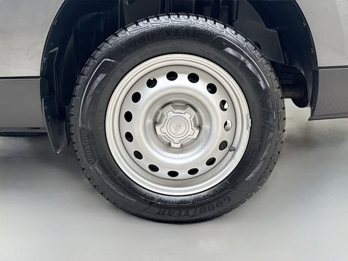 Used 2022 Ford Maverick XL image 32