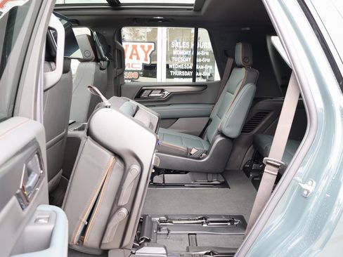 New 2026 GMC Yukon AT4 w/ AT4 Premium Plus Package image 29