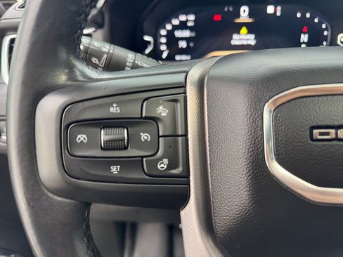 Used 2023 GMC Yukon XL Denali image 24