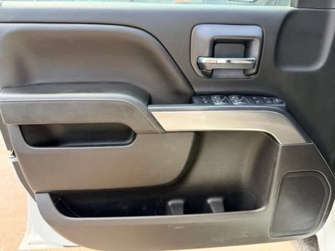 Used 2019 Chevrolet Silverado 1500 LT AWD/4WD image 18
