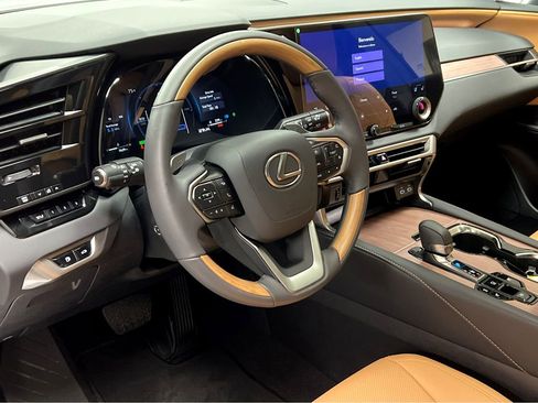 Certified 2026 Lexus RX 350h AWD/4WD image 39