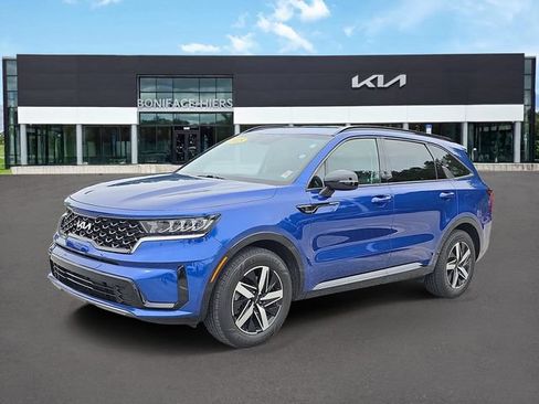 Used 2023 Kia Sorento S FWD image 2