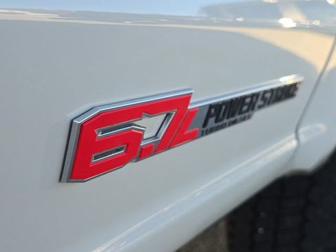 Used 2025 Ford F250 Platinum image 10