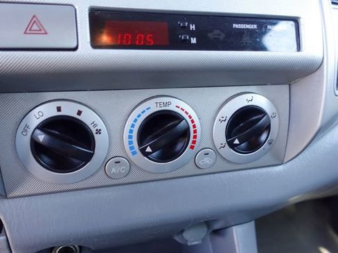 Used 2007 Toyota Tacoma PreRunner image 18