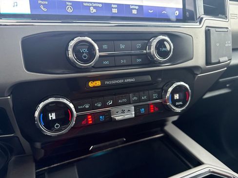 Used 2022 Ford F350 Lariat w/ Black Appearance Package image 46