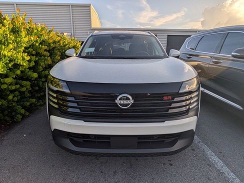 New 2025 Nissan Kicks SR image 4