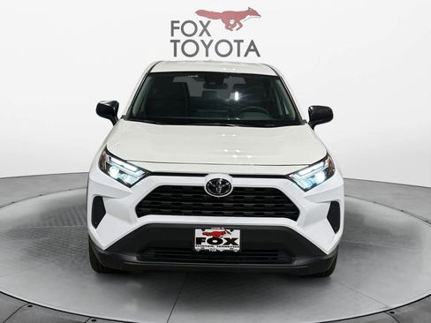 Used 2024 Toyota RAV4 LE AWD/4WD image 9