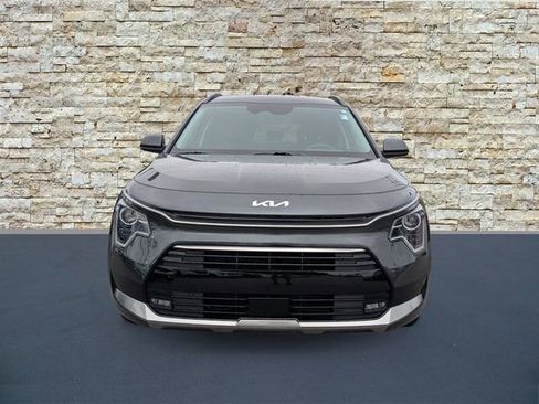 Certified 2025 Kia Niro EX Touring FWD image 4