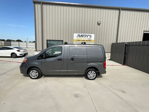 Used 2021 Nissan NV200 SV w/ Sliding Door Glass Package FWD image 11