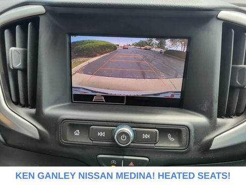Used 2024 GMC Terrain SLE w/ Driver Convenience Package FWD image 29