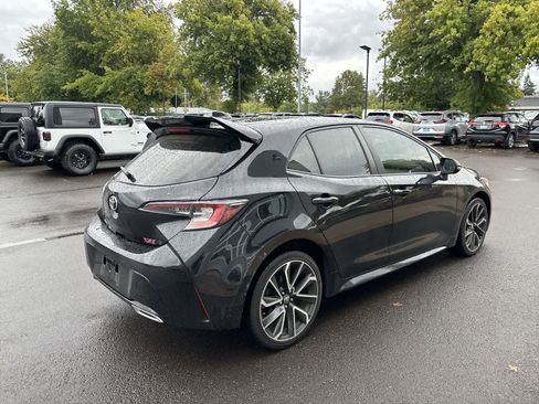 Used 2020 Toyota Corolla XSE FWD image 4