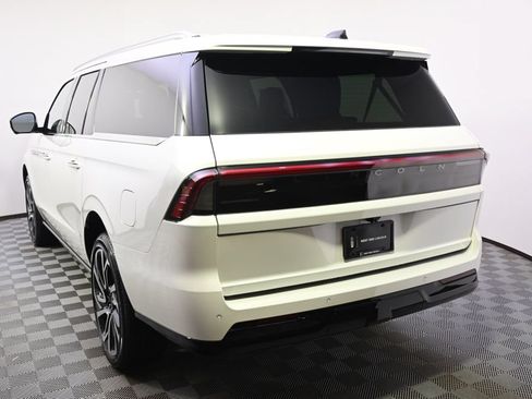 New 2026 Lincoln Navigator L Reserve AWD/4WD image 4