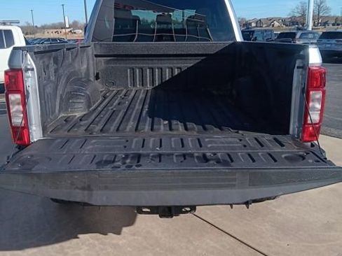 Used 2021 Ford F250 XLT w/ FX4 Off-Road Package image 22