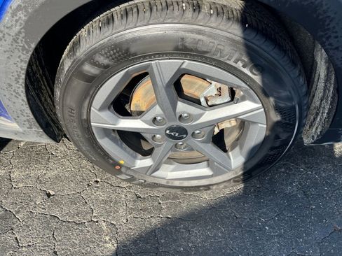 Used 2025 Kia K4 LXS image 25