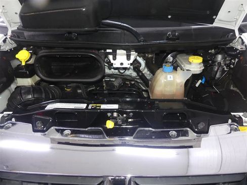 Used 2018 RAM ProMaster 2500 w/ Premium Appearance Group image 10