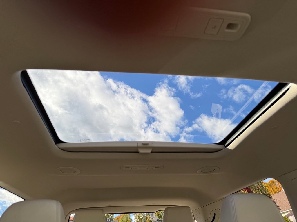 Used 2023 GMC Acadia Denali AWD/4WD image 31