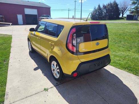 Used 2014 Kia Soul + w/ UVO w/Eservices Package image 2