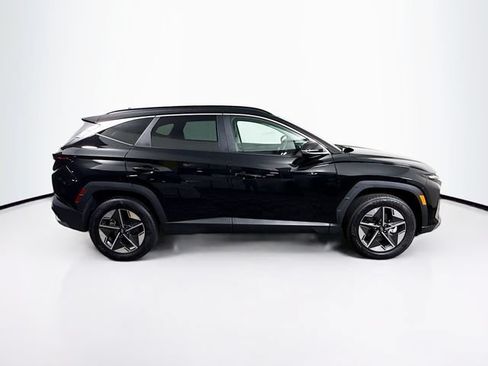 Certified 2025 Hyundai Tucson SEL AWD/4WD image 9