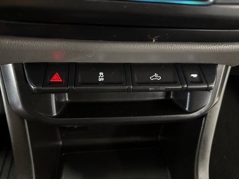 Used 2022 Chevrolet Colorado W/T w/ WT Convenience Package image 21