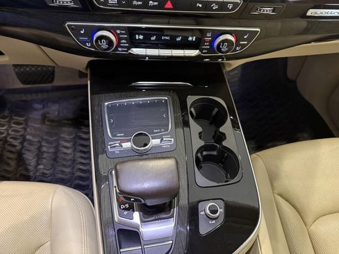 Used 2017 Audi Q7 3.0T Premium Plus image 28