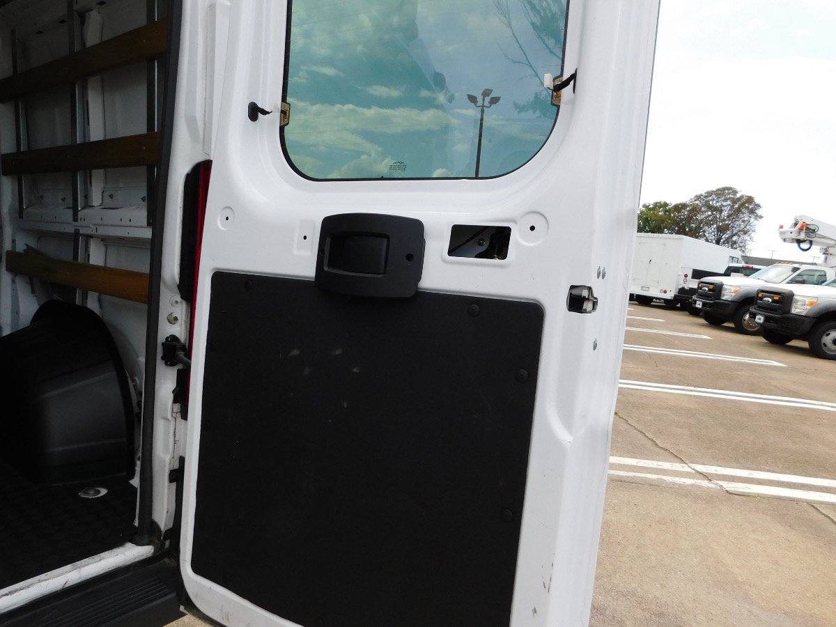 Used 2025 RAM ProMaster 2500 w/ U-Haul Equipment Group FWD image 32