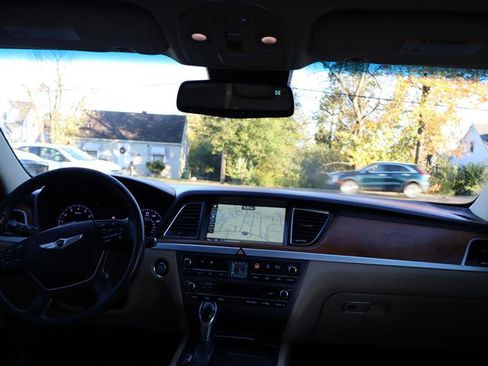 Used 2015 Hyundai Genesis 3.8 w/ Option Group 04 image 16