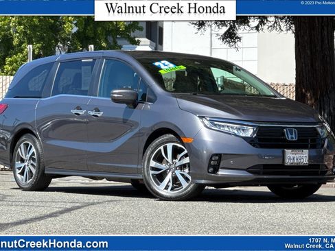 Used 2023 Honda Odyssey Touring image 1
