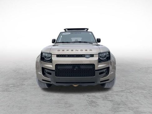 Used 2025 Land Rover Defender 110 image 2