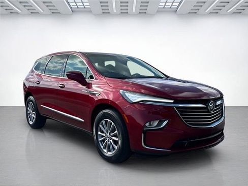 Used 2024 Buick Enclave Premium image 2