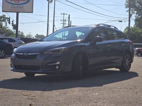 Used 2017 Subaru Impreza 2.0i Limited w/ Moonroof/BSD & Rcta/Eyesight AWD/4WD image 3