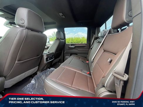 New 2026 GMC Sierra 3500 Denali w/ Denali Reserve Package AWD/4WD image 12