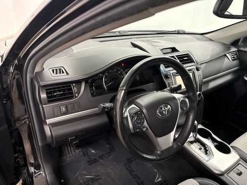 Used 2014 Toyota Camry SE FWD image 15