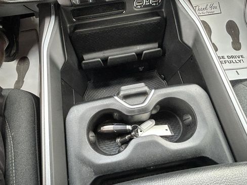 Used 2022 RAM 1500 Big Horn AWD/4WD image 25