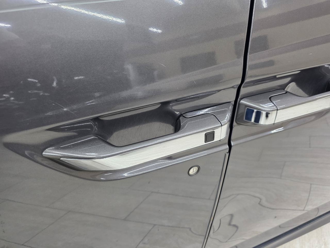 Used 2015 Honda Odyssey EX-L image 11