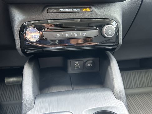 New 2025 Ford Escape SE image 20