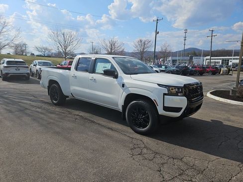 New 2026 Nissan Frontier SV image 7