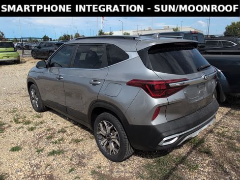 Used 2021 Kia Seltos EX AWD/4WD image 5