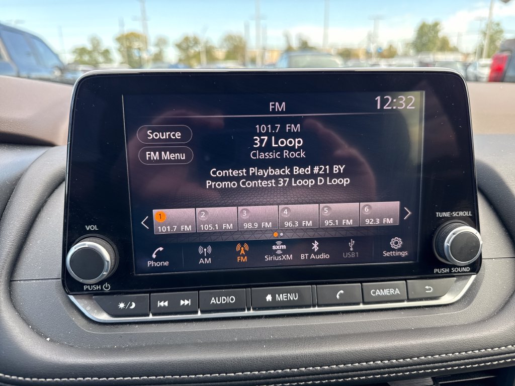 Used 2023 Nissan Rogue SV AWD/4WD image 13