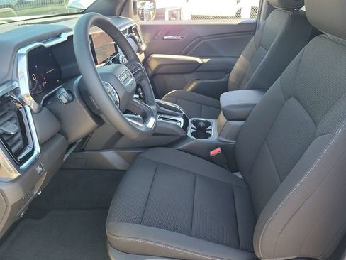 New 2026 GMC Canyon Elevation RWD image 9