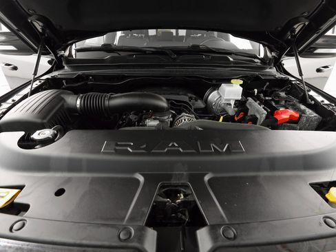 Used 2020 RAM 1500 Sport image 32