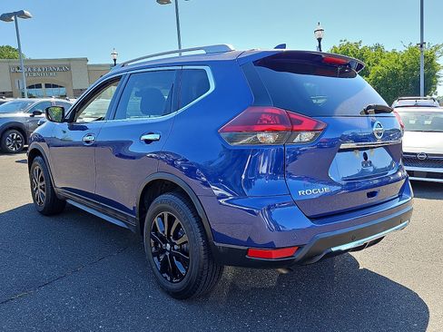 Certified 2019 Nissan Rogue SV AWD/4WD image 4
