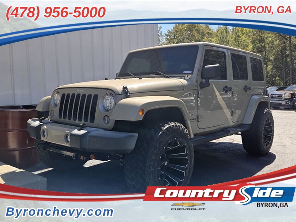 Used 2017 Jeep Wrangler Unlimited Sahara w/ Max Tow Package AWD/4WD image 1