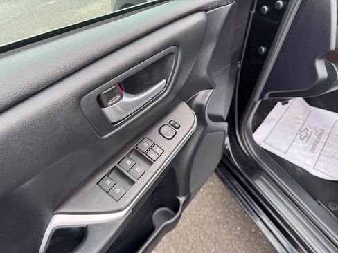 Used 2015 Toyota Camry LE FWD image 21