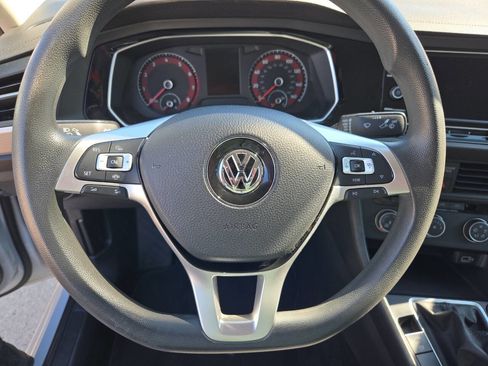 Used 2019 Volkswagen Jetta S image 31