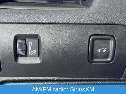 Used 2018 Chevrolet Impala LT image 11