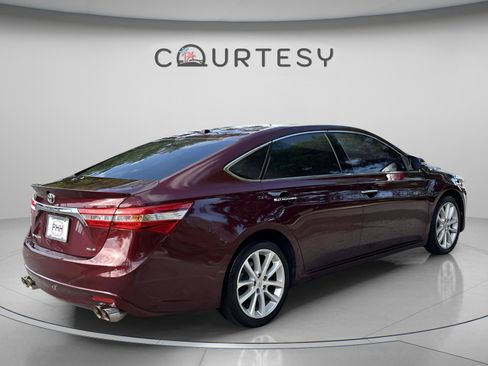 Used 2013 Toyota Avalon XLE Touring FWD image 7